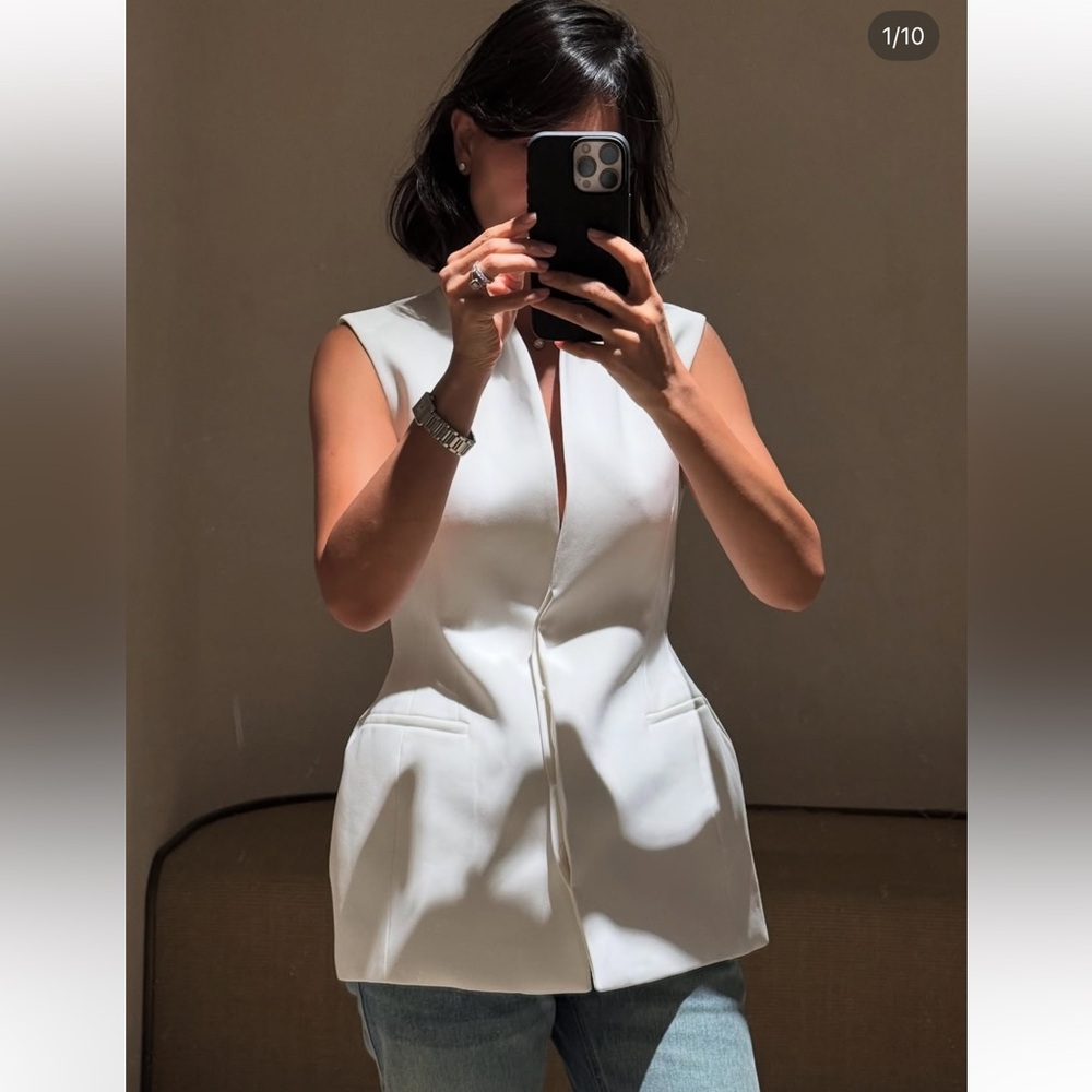 Zara blogger fav waist coat